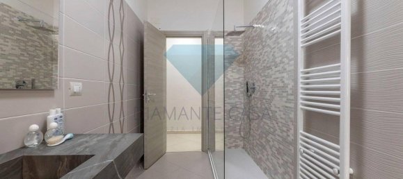 3غرفة شقة في Tremestieri Etneo, Italy رقم 139342 19