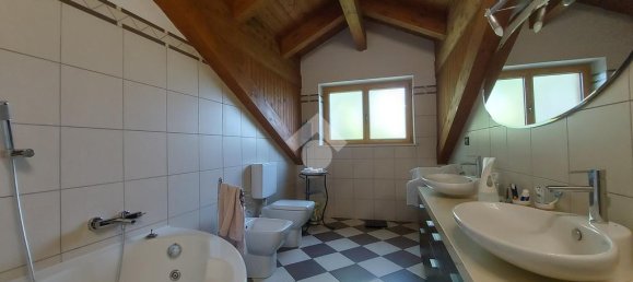 4 bedrooms Villa in Cumiana, Italy No. 74695 54