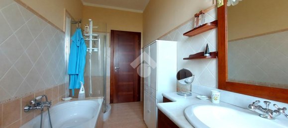 4 bedrooms Villa in Cumiana, Italy No. 74695 34