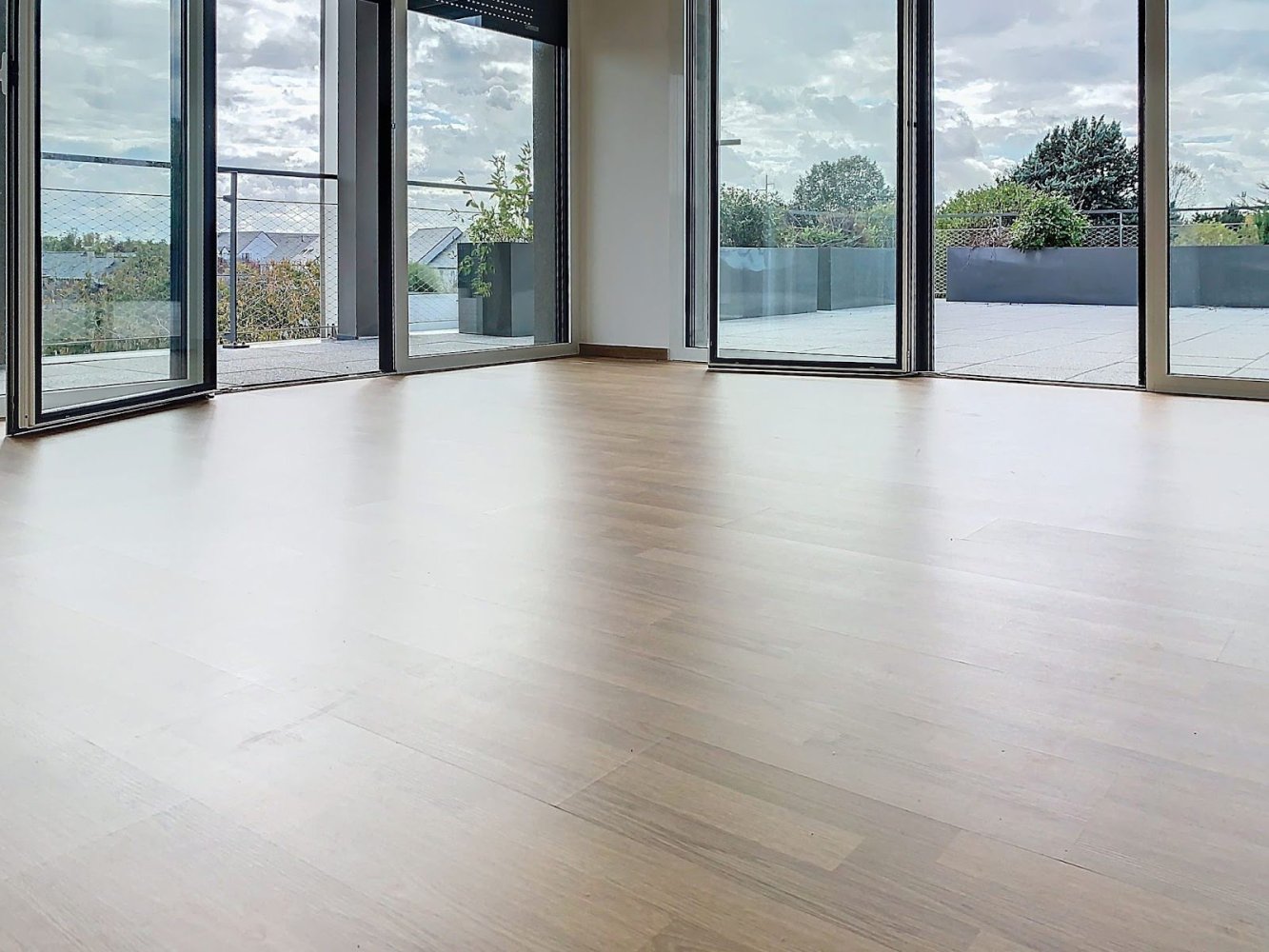 2 bedrooms Apartment in Chambray-les-Tours, France No. 235216