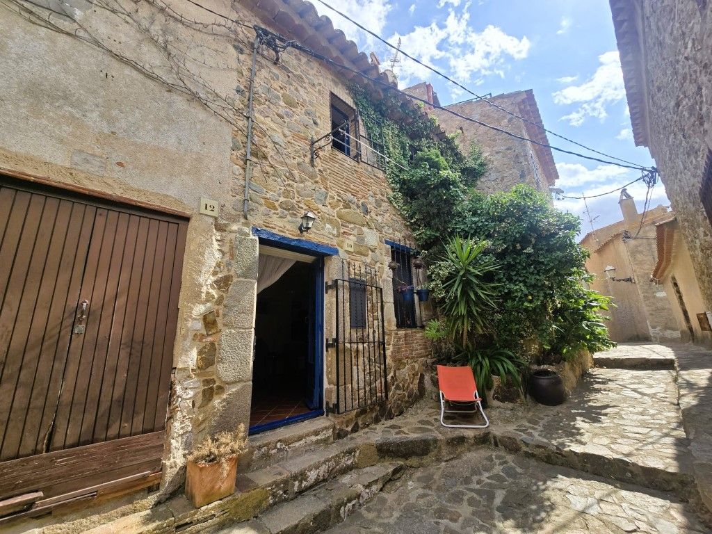 2 bedrooms House in Tossa de Mar, Spain No. 114578