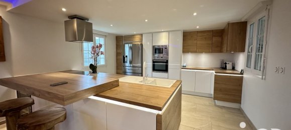 3 bedrooms House in Therdonne, France No. 64640 45