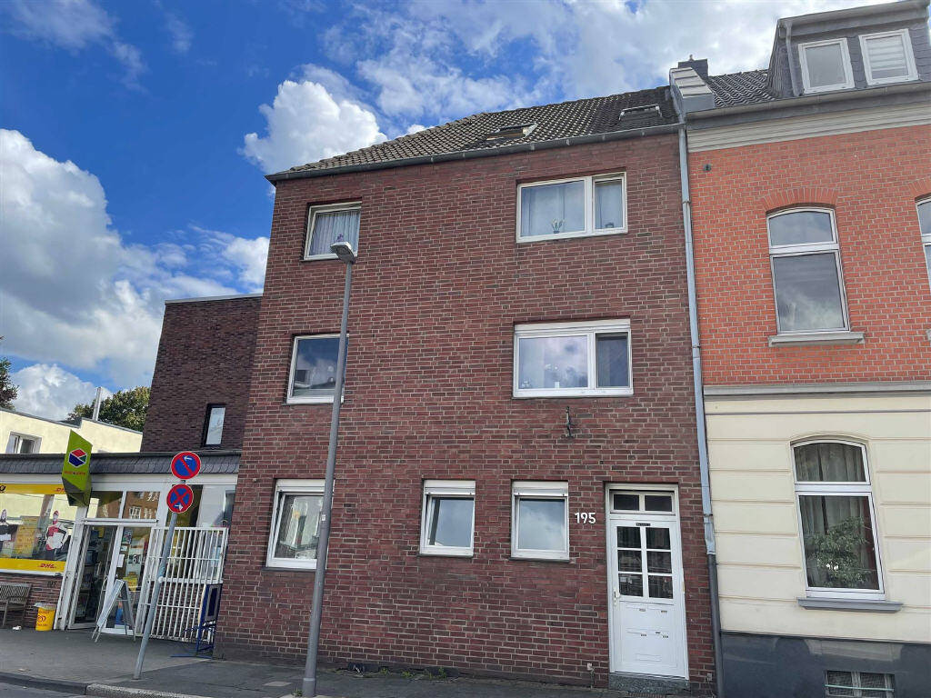 Квартира с 3 комнатами в Крефельд, Германия № 367762