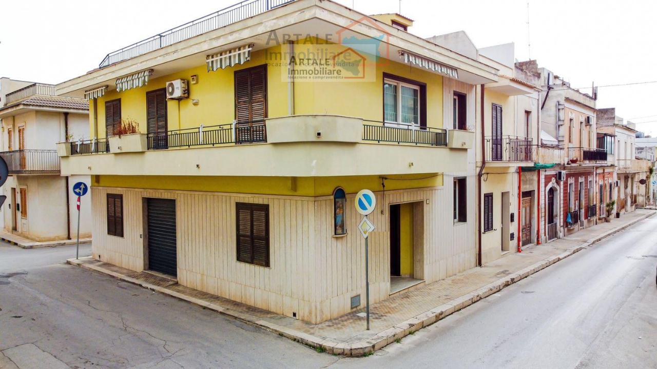 8-salle Maison à Avola, Italy No. 23851