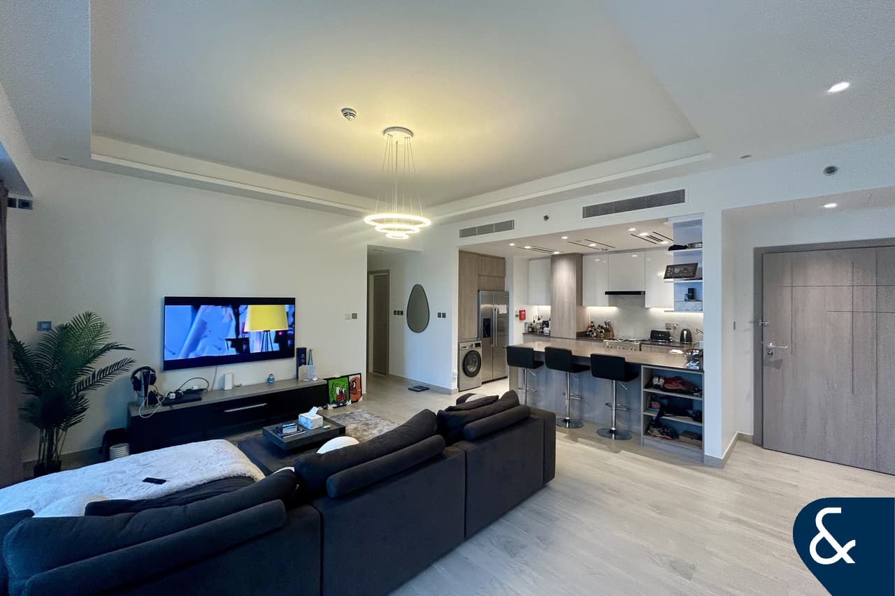 Квартира с 2 спальнями в Джумейра Лейк Тауэрс, ОАЭ № 110486