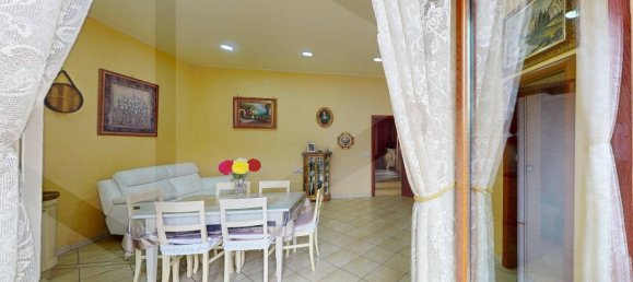 1 bedroom Apartment in Arzano, Italy No. 23160 5