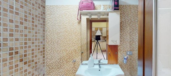 1 bedroom Apartment in Arzano, Italy No. 23160 10