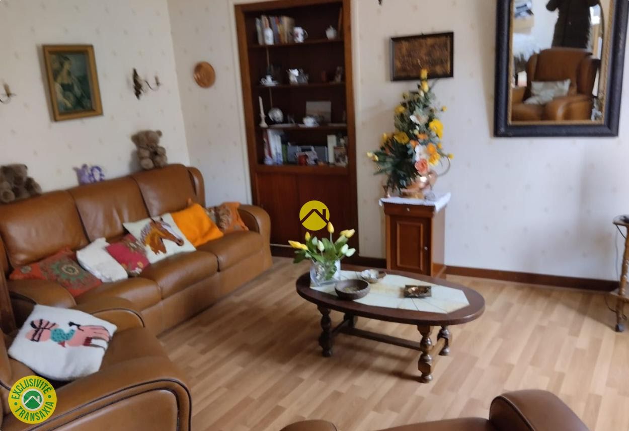 2 Schlafzimmer Haus in Vatan, France, Nr. 79673