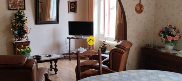 2 Schlafzimmer Haus in Vatan, France, Nr. 79673 5