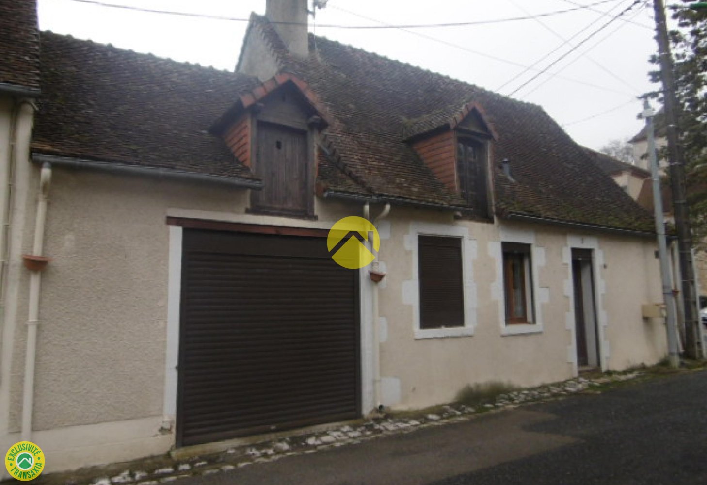 3 bedrooms House in Ruffec, France No. 76232