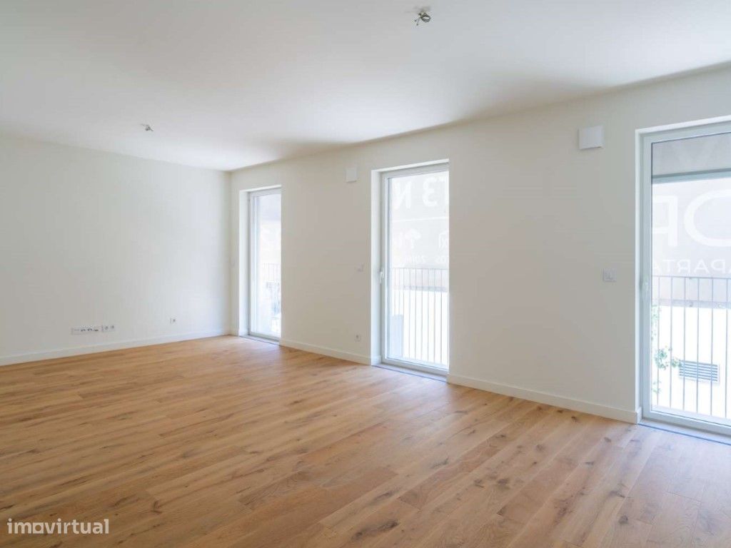 2 bedrooms Apartment in Lisbon, Portugal No. 120877