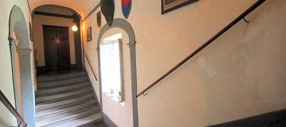 Edifício de 5 divisões em Pescia, Italy N.º 67138 4