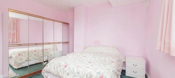 3 bedrooms House in Bushey, United Kingdom No. 6195 4