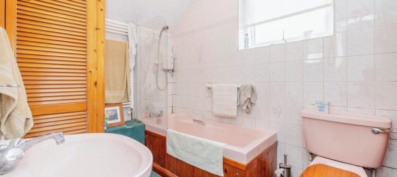 3 bedrooms House in Bushey, United Kingdom No. 6195 12