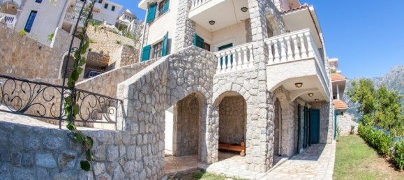 4 bedrooms Commercial property in Kotor, Montenegro No. 125 29
