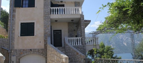 4 bedrooms Commercial property in Kotor, Montenegro No. 125 22