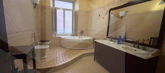 4غرفة شقة في Naples, Italy رقم 34524 24