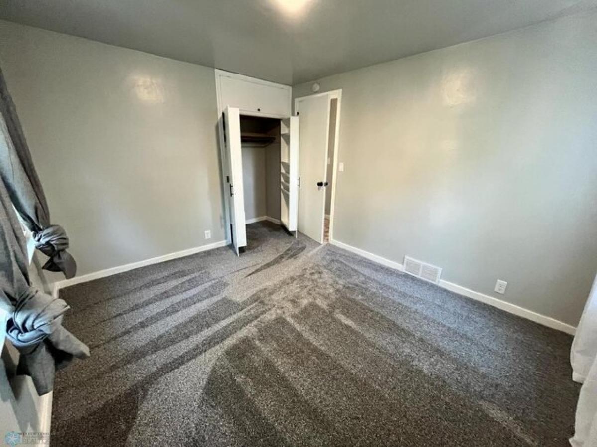 5 bedrooms House in Moorhead, USA No. 409041