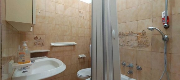 2 Schlafzimmer Wohnung in Milan, Italy, Nr. 262081 17