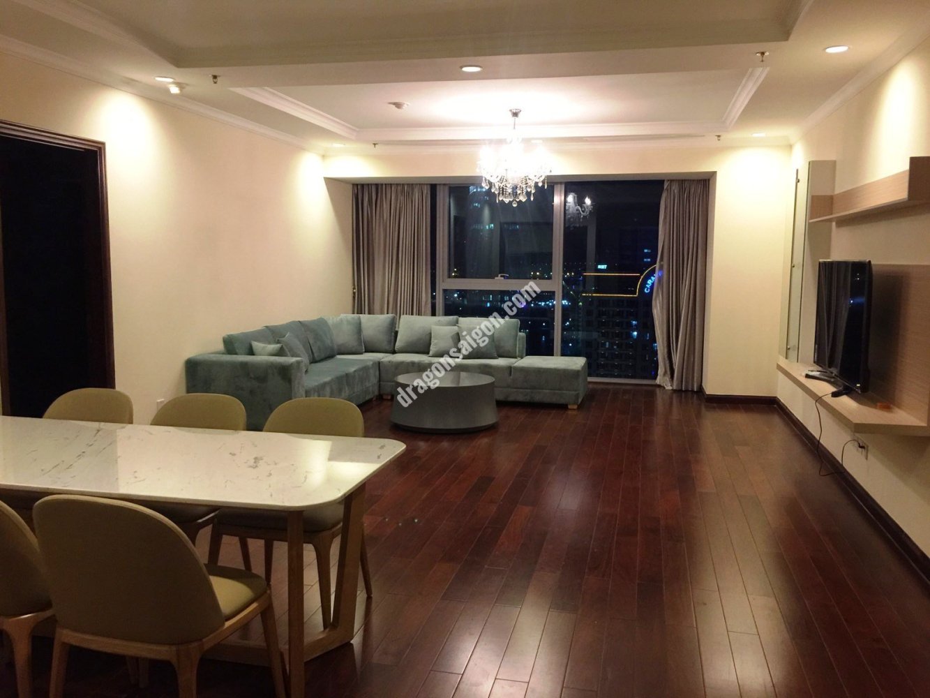 165m² Apartment in District 1, Vietnam No. 10533