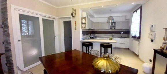 8 rooms Villa in Reggio Emilia, Italy No. 100517 2