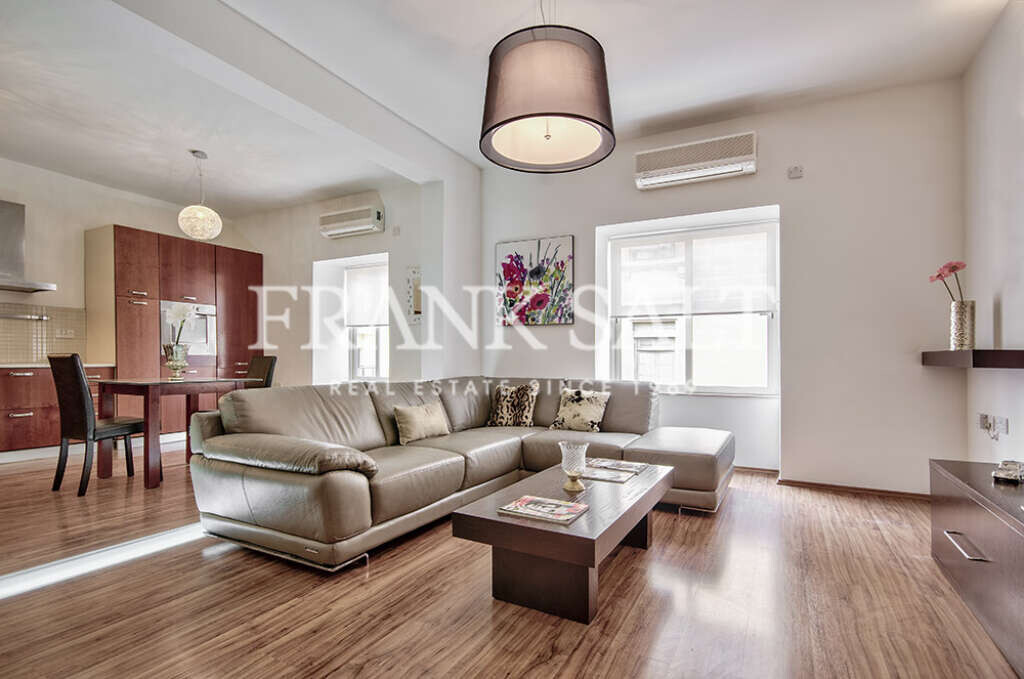 3 bedrooms Apartment in Saint Julian's, Malta No. 10153