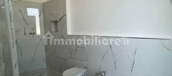 2 bedrooms Apartment in Florence, Italy No. 272580 5