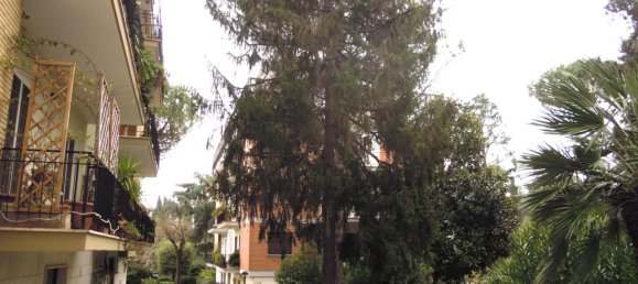 6 rooms Apartment in Rome, Italy No. 38542 5