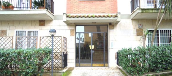 6 rooms Apartment in Rome, Italy No. 38542 3