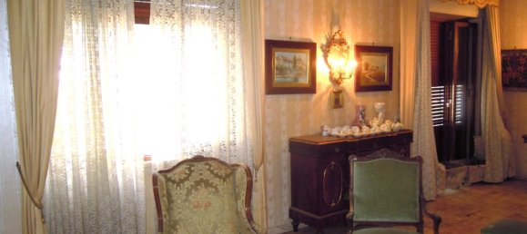 6 rooms Apartment in Rome, Italy No. 38542 13