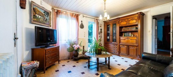 4 bedrooms House in Saint-Nazaire, France No. 299984 5