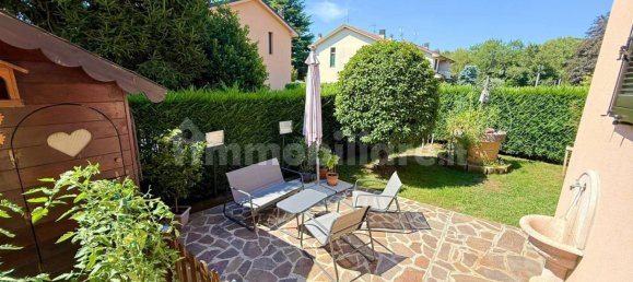 3 bedrooms Villa in Carate Brianza, Italy No. 275285 4