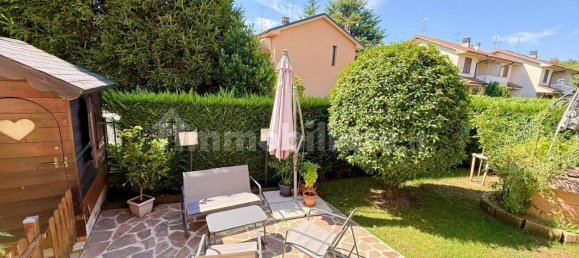 3 bedrooms Villa in Carate Brianza, Italy No. 275285 8