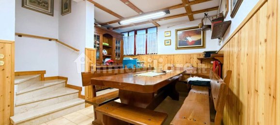 3 bedrooms Villa in Carate Brianza, Italy No. 275285 20