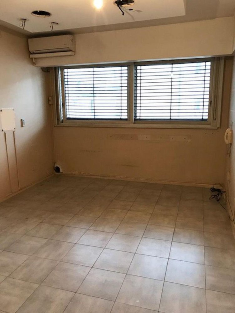  Office in Buenos Aires, Argentina No. 107020