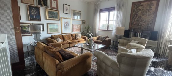 13 rooms Apartment in Latina, Italy No. 230127 8