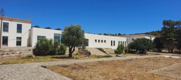 Bâtiment à Santa Catarina da Fonte do Bispo, Portugal 4200m² No. 63349 2