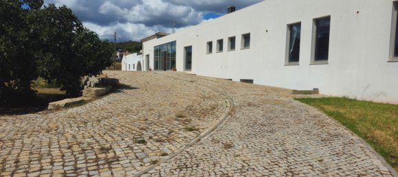 Bâtiment à Santa Catarina da Fonte do Bispo, Portugal 4200m² No. 63349 18