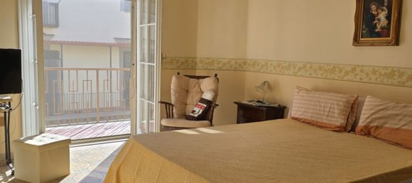 3 bedrooms Apartment in Portici, Italy No. 354347 9