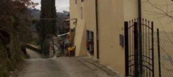 Studio in Figline e Incisa Valdarno, Italy No. 300163 5