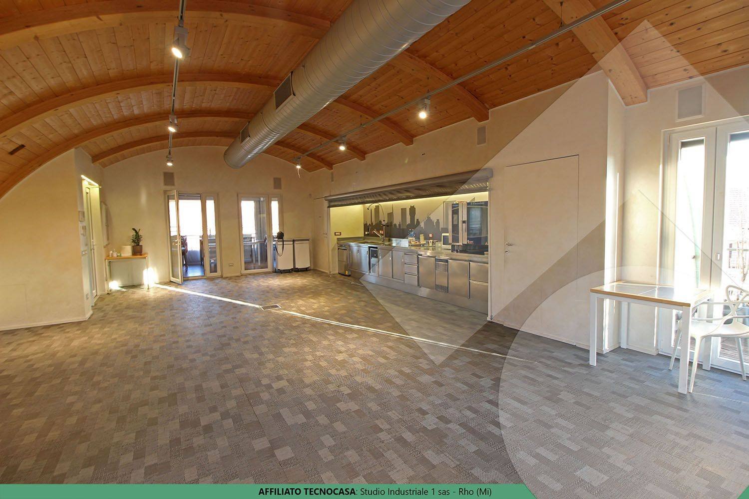 Пентхаус с 1 спальней в Ро, Италия № 82593