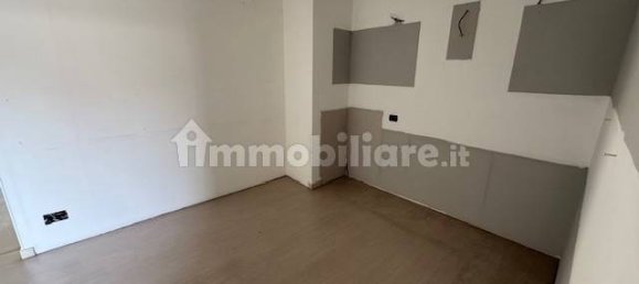 4-Zimmer Gewerbliche Immobilie in Monza, Italy, Nr. 283571 7