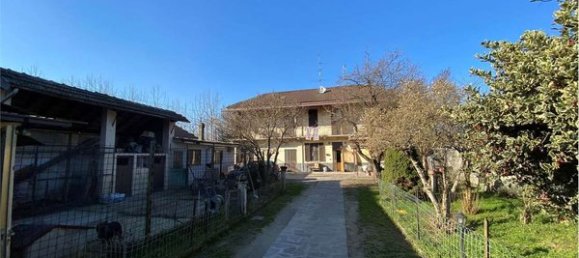 Дом с 4 комнатами в Мортара, Италия № 5775 11