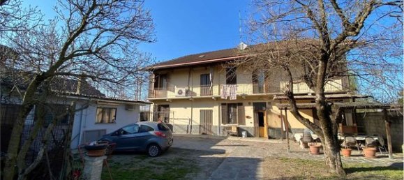 Дом с 4 комнатами в Мортара, Италия № 5775 7