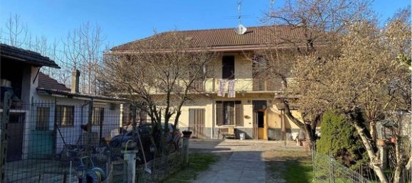 Дом с 4 комнатами в Мортара, Италия № 5775 8