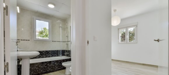 3 bedrooms Villa in Alfaz del Pi, Spain No. 4006 2