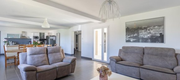 5 bedrooms House in Charente, France No. 328847 7