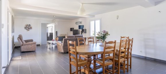 5 bedrooms House in Charente, France No. 328847 8