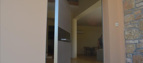 4 Schlafzimmer Property in Loutraki, Greece, Nr. 6705 16