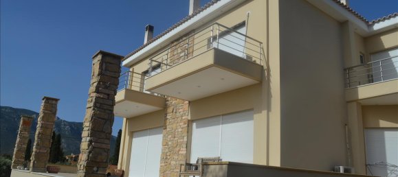 4 Schlafzimmer Property in Loutraki, Greece, Nr. 6705 18